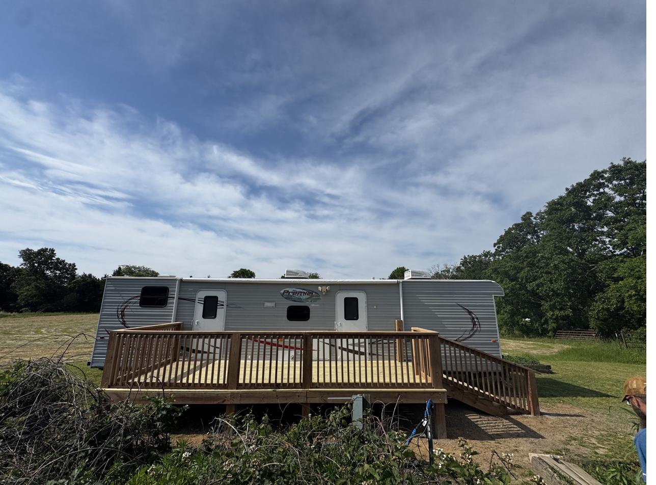 New deck construction on rural property Southeast Missouri